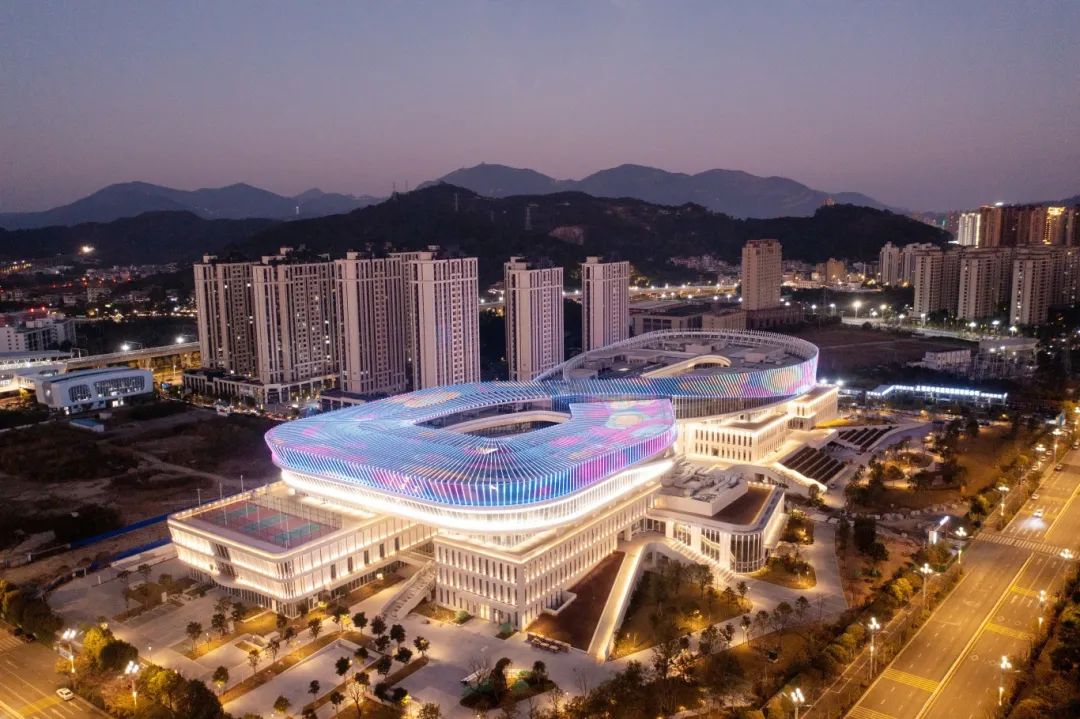 臺(tái)風(fēng)暴雨都不怕？揭秘福州新地標(biāo)建筑的照明科技