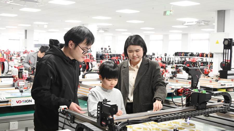 17368167603686104C40.jpg DSC_0430.JPG